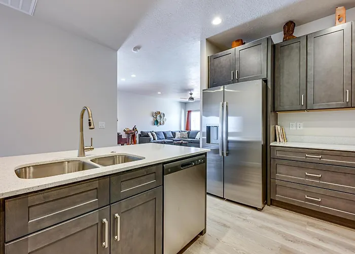 Explore Glen Canyon/lake Powell! Red River Retreat Holiday home *